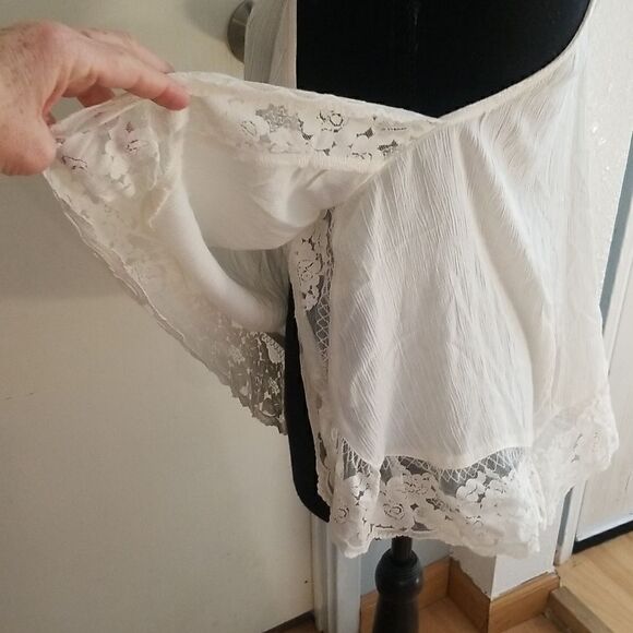 Intimately Free People Ivory  Top Sz medium pre-owned GC - Picture 8 of 13